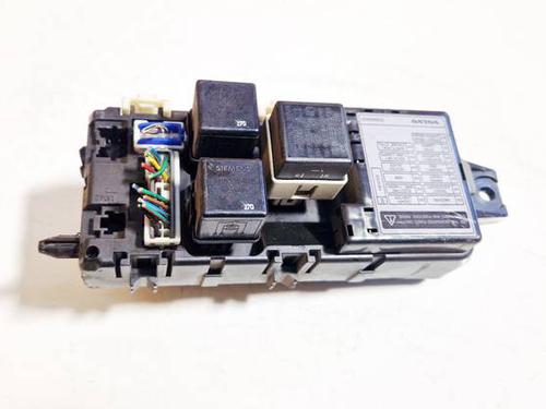 Used Fuse box Fuse box VOLVO S40 I (644) 1.9 DI (115 hp) 32566898 32566898