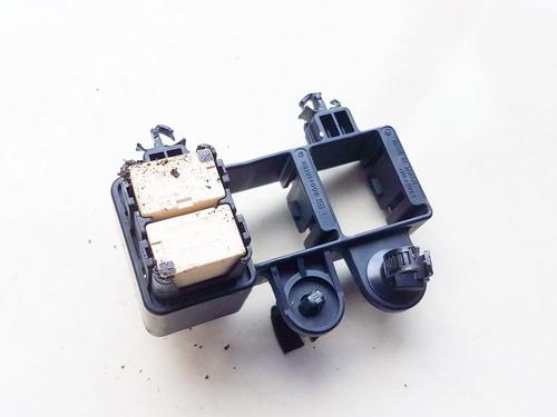 Used Fuse box Fuse box SUBARU LEGACY IV Estate (BP) 2.0 D AWD (BPD) (150 hp) 33526379 33526379