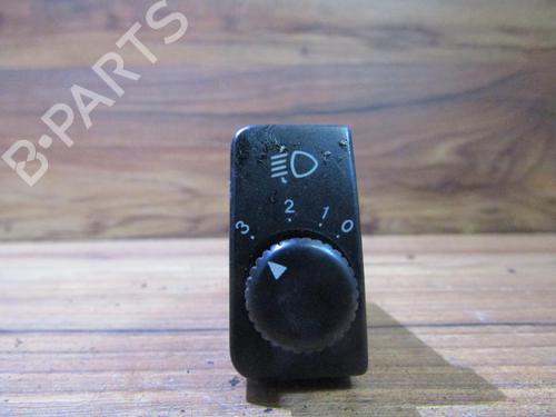 Used Switch Switch KIA CLARUS (K9A) 1.8 i 16V (116 hp) 35649797 35649797