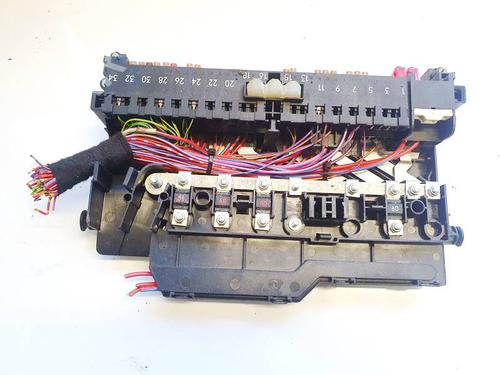 Used Fuse box Fuse box BMW 3 (E46) 318 i (118 hp) 33508475 33508475
