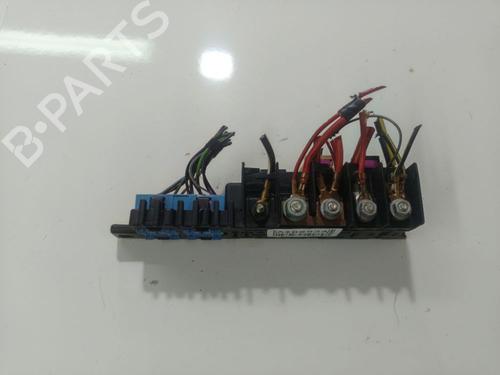 Used Fuse box AUDI A4 B5 (8D2) 1.9 TDI (90 hp) 32535876