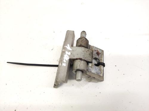 hingedoor-check-strap-volvo-s60-i-384-2000-2001-2002-2003-2004-2005-2006-2007-2008-2009-2010-32899181 main image