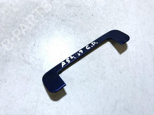 front-right-exterior-door-handle-audi-a4-b5-8d2-1994-1995-1996-1997-1998-1999-2000-2001-35878324 main image