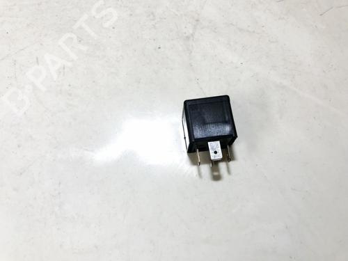electronic-sensor-opel-zafira-a-mpv-t98-1999-2000-2001-2002-2003-2004-2005-2006-33075371 main image