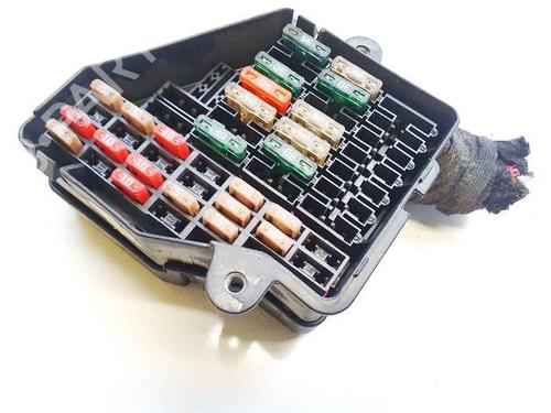 Used Fuse box Fuse box AUDI A6 C6 (4F2) 3.0 TDI quattro (233 hp) 40555917 40555917