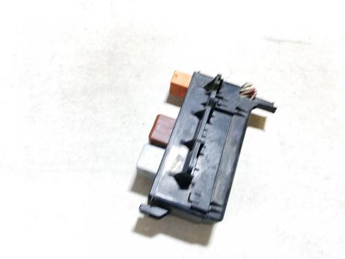 Used Fuse box Fuse box TOYOTA AVENSIS (_T25_) 2.0 D-4D (CDT250_, CDT250R) (116 hp) 33068835 33068835