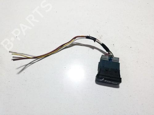Used Switch Switch PEUGEOT 406 (8B) 2.0 HDI 110 (109 hp) 33505500 33505500