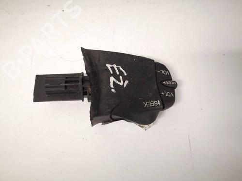 Used Steering wheel controls Steering wheel controls 34830269 34830269