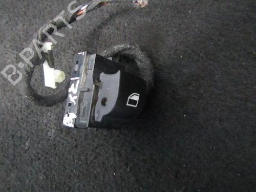 switch-bmw-3-touring-e46-1999-2000-2001-2002-2003-2004-2005-33483680 main image