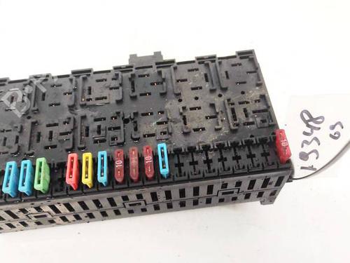 Used Fuse box Fuse box VW PASSAT B3/B4 Variant (3A5, 35I) 1.9 D (68 hp) 32955477 32955477