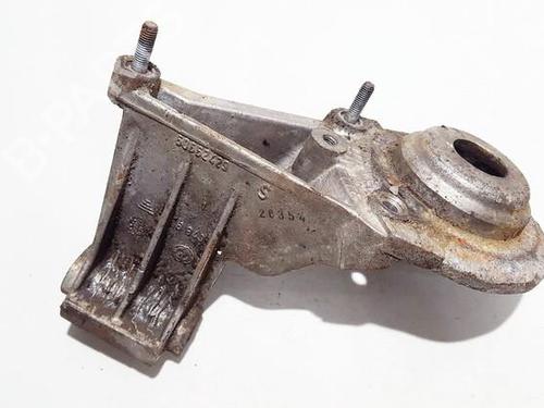 Used Support Support ALFA ROMEO 166 (936_) 2.4 JTD (936A2A__) (136 hp) 33515170 33515170