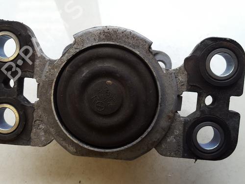 Used Engine mount Engine mount LAND ROVER FREELANDER 2 (L359) 2.2 TD4 4x4 (160 hp) 33515972 33515972