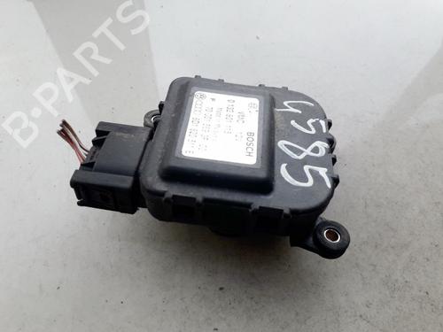 electronic-module-audi-a4-b5-8d2-1994-1995-1996-1997-1998-1999-2000-2001-33518390 main image