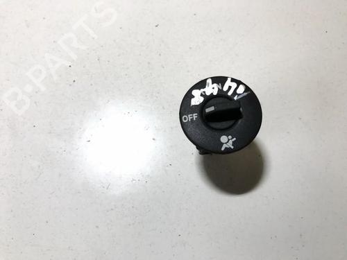 Used Switch Switch RENAULT SCÉNIC II (JM0/1_) 2.0 (JM05, JM0U, JM1N, JM1U, JM2V) (135 hp) 33508344 33508344