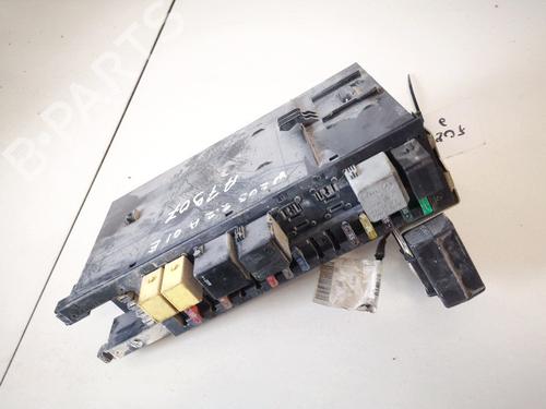 Used Fuse box Fuse box MERCEDES-BENZ C-CLASS (W203) C 220 CDI (203.006, 203.008) (143 hp) 32904794 32904794
