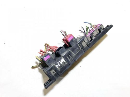 Used Fuse box Fuse box VW PASSAT B5 Variant (3B5) 1.9 TDI Syncro/4motion (110 hp) 33082249 33082249