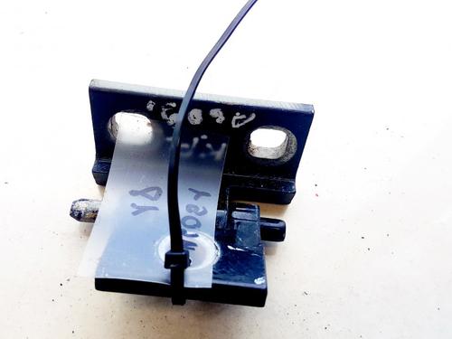 hingedoor-check-strap-volvo-s60-i-384-2000-2001-2002-2003-2004-2005-2006-2007-2008-2009-2010-33064122 main image