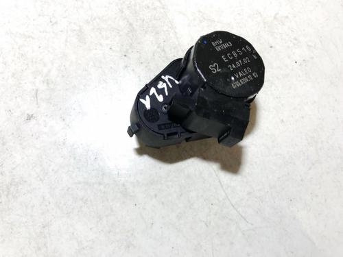 Used Electronic module Electronic module LAND ROVER RANGE ROVER III (L322) 3.0 D 4x4 (177 hp) 33513826 33513826