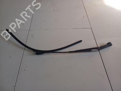 front-windshield-wiper-arm-citroen-c4-picasso-i-mpv-ud_-2006-2007-2008-2009-2010-2011-2012-2013-2014-2015-32559549 main image
