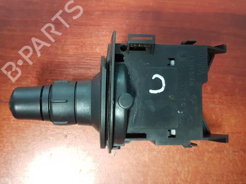 Used Warning switch Warning switch RENAULT SCÉNIC II (JM0/1_) 1.9 dCi (125 hp) 35669675 35669675