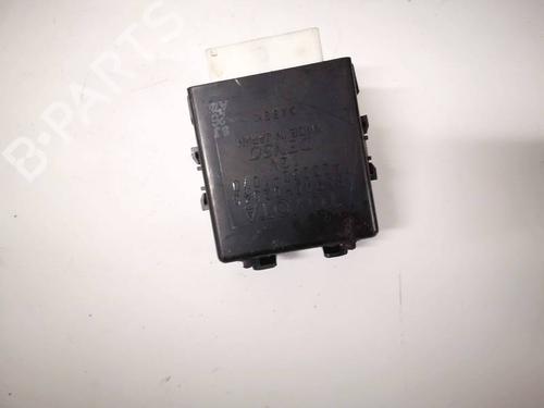 Used Electronic module Electronic module TOYOTA RAV 4 III (_A3_) 2.2 D 4WD (ALA30_, ALA30R) (136 hp) 32533810 32533810