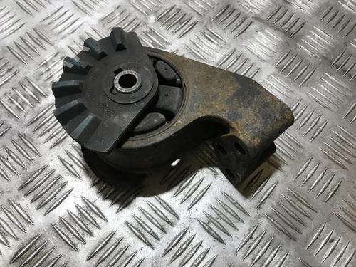 Used Engine mount Engine mount MITSUBISHI CARISMA (DA_) 1.9 TD (DA4A) (90 hp) 33498610 33498610