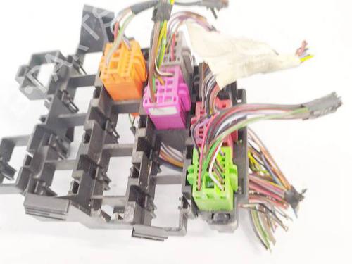 Used Fuse box Fuse box 38609671 38609671