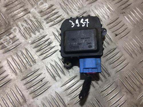 electronic-module-vw-passat-b5-variant-3b5-1997-1998-1999-2000-2001-33495544 main image