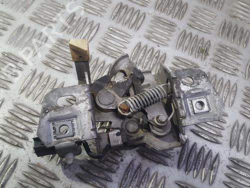 hood-lock-volvo-v50-545-2003-2004-2005-2006-2007-2008-2009-2010-2011-2012-35682922 main image