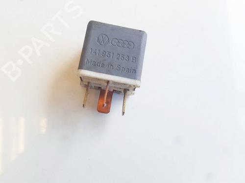 Used Electronic sensor Electronic sensor VW GOLF III (1H1) 1.9 SDI (64 hp) 33521405 33521405