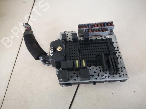 Used Fuse box Fuse box VOLVO S60 I (384) D5 (163 hp) 32900769 32900769