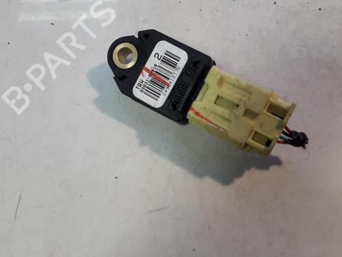 Used Electronic module Electronic module TOYOTA YARIS (_P9_) 1.4 D-4D (NLP90_, NLP90R) (90 hp) 33515329 33515329