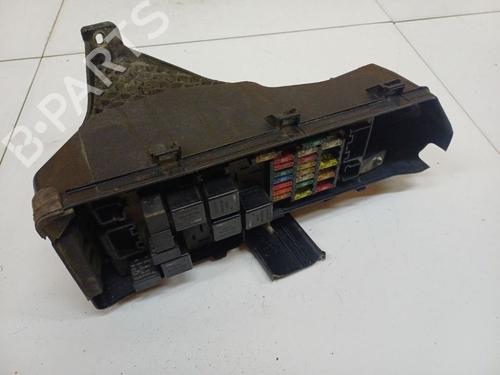 Used Fuse box Fuse box 37864876 37864876