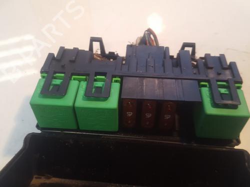 Fuse box CITROËN C5 I (DC_) 2.0 HDi (DCRHZB, DCRHZE) | BP33513746E1 - Image 2