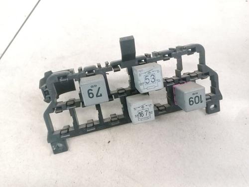 Used Fuse box Fuse box VW PASSAT B5.5 (3B3) 2.5 TDI (150 hp) 32890210 32890210