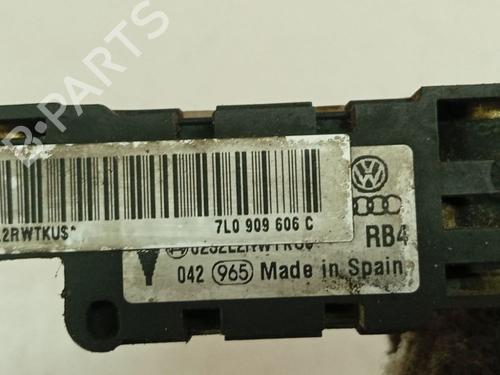Electronic sensor VW PHAETON (3D1, 3D2, 3D3, 3D4, 3D6, 3D7, 3D8, 3D9) 3.0 V6 TDI 4motion | BP39183247M84 - Image 4