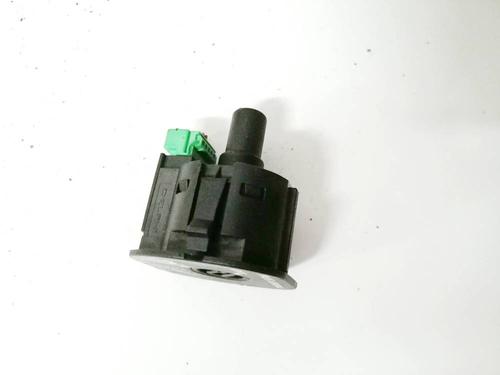 Used Switch Switch LAND ROVER RANGE ROVER SPORT I (L320) 2.7 D 4x4 (190 hp) 32588864 32588864