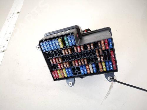Used Fuse box Fuse box VW PHAETON (3D1, 3D2, 3D3, 3D4, 3D6, 3D7, 3D8, 3D9) 3.2 V6 (241 hp) 32919517 32919517