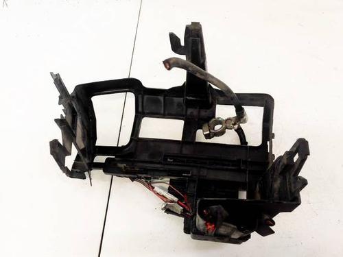 Used Fuse box Fuse box VW POLO IV (9N_, 9A_) 1.2 (60 hp) 32950364 32950364
