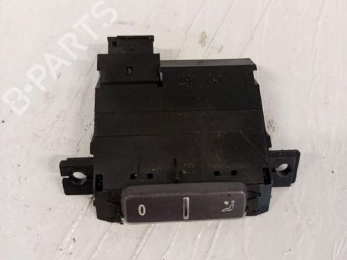 Used Climate control Climate control VW PHAETON (3D1, 3D2, 3D3, 3D4, 3D6, 3D7, 3D8, 3D9) 3.0 V6 TDI 4motion (224 hp) 34989451 34989451