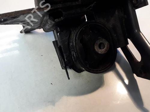 Used Engine mount Engine mount TOYOTA YARIS (_P9_) 1.4 D-4D (NLP90_, NLP90R) (90 hp) 33515336 33515336
