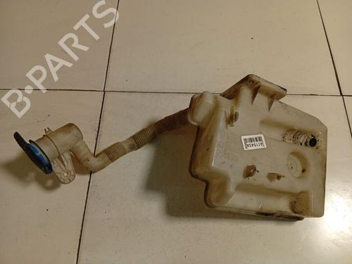 Used Windscreen washer tank Windscreen washer tank 37625936 37625936