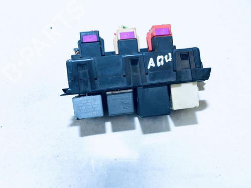 Used Fuse box Fuse box AUDI A3 (8L1) 1.8 (125 hp) 33080464 33080464
