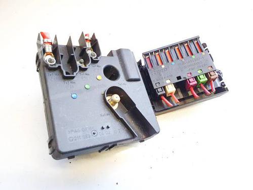 Used Fuse box Fuse box MERCEDES-BENZ CLS (C219) CLS 320 CDI (219.322) (224 hp) 32621540 32621540