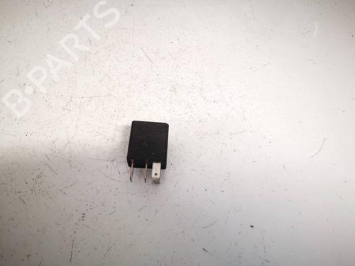 Used Electronic sensor Electronic sensor OPEL OMEGA B (V94) 2.2 DTI 16V (F69, M69, P69) (120 hp) 32619422 32619422