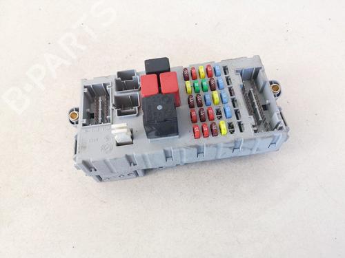 Used Fuse box Fuse box FIAT PUNTO (188_) 1.2 60 (188.030, .050, .130, .150, .230, .250) (60 hp) 32899976 32899976