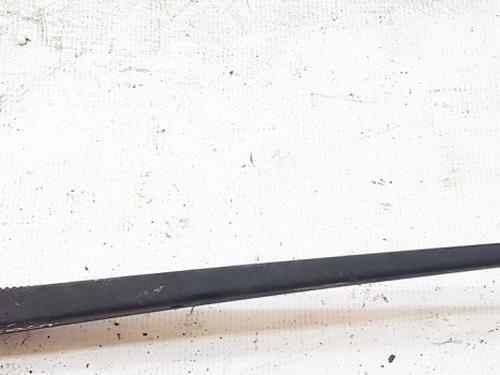 Used Front windshield wiper arm Front windshield wiper arm MITSUBISHI COLT VI (Z3_A, Z2_A) 1.1 (Z31A, Z32A) (75 hp) 33528526 33528526
