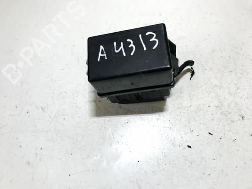 Used Fuse box Fuse box VOLVO S80 II (124) D5 (185 hp) 33503837 33503837