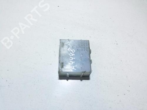 electronic-module-nissan-primera-hatchback-p12-2002-33506623 main image