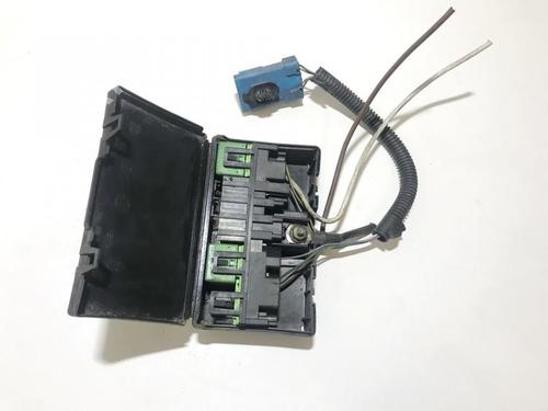 Used Fuse box Fuse box 33501083 33501083